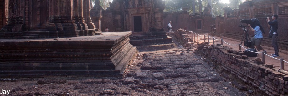 Backpacking across SE Asia: Banteay Srei & Preah Khan 3