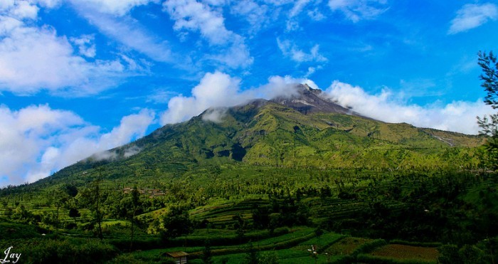 Merapi: Mountain of Fire