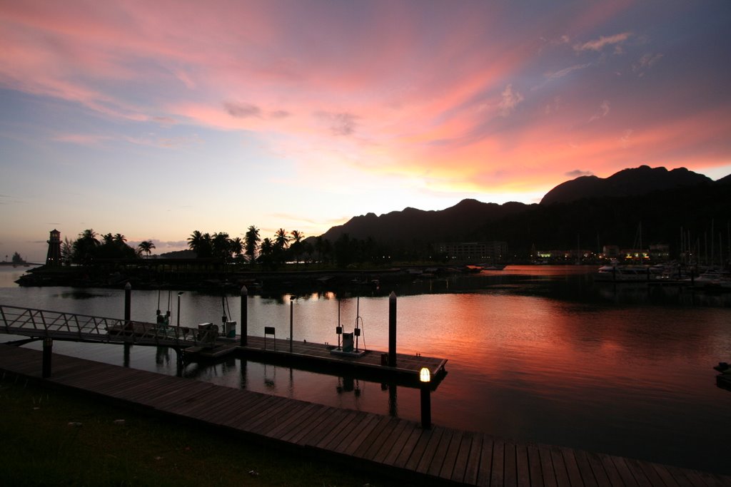 Top 10 Things To Do In Malaysia For Tourists