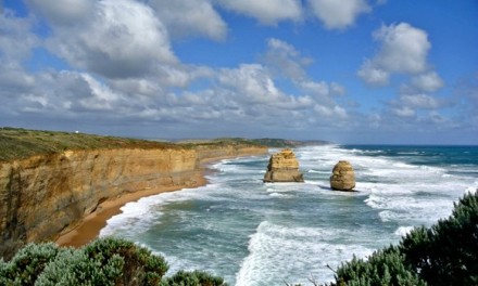 Visiting the Almost Twelve Apostles in South Victoria